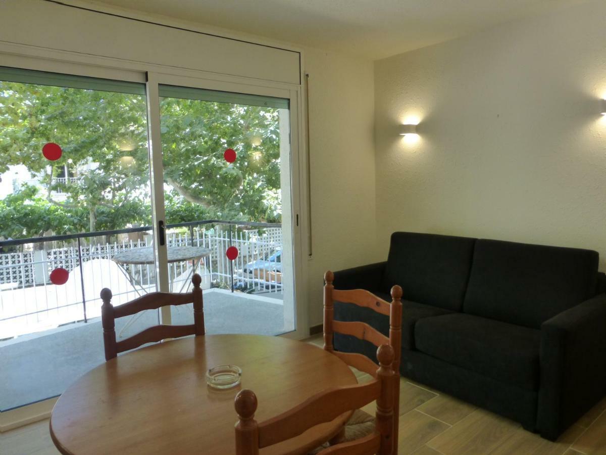Rentalmar Delfos Playa Salou Exterior foto